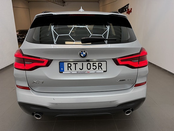 BMW X3 8 of 17
