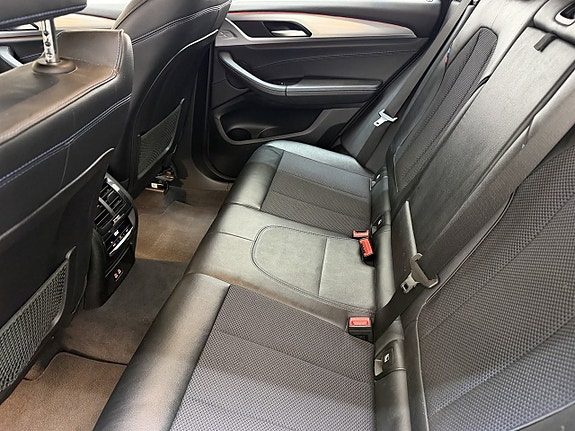BMW X3 7 of 17