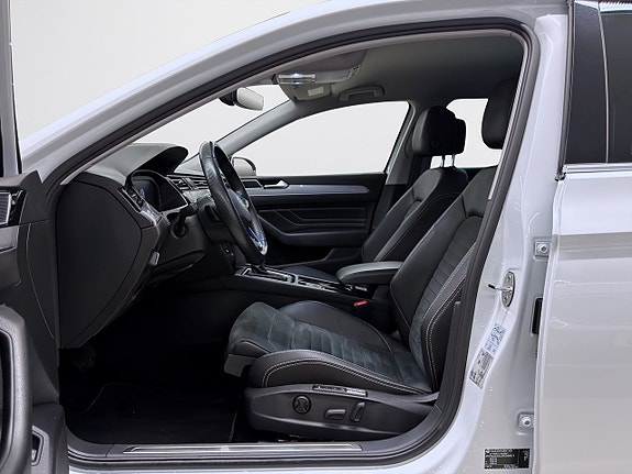 Volkswagen Passat 8 of 24