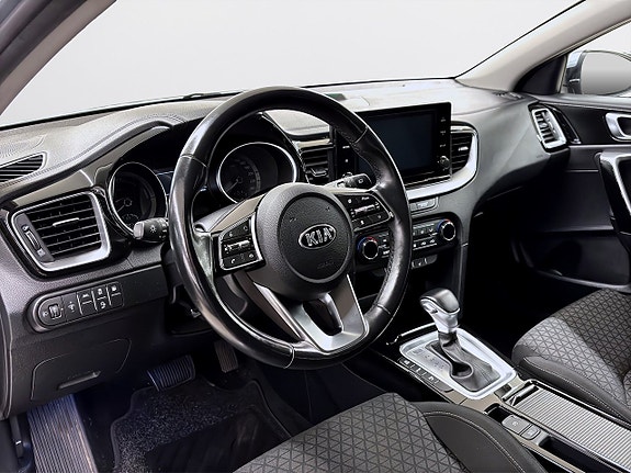 Kia Ceed 8 of 15