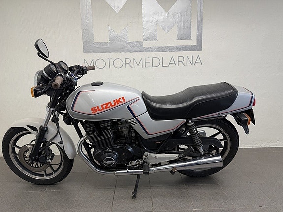 Suzuki GSX400E - A2 7 of 12