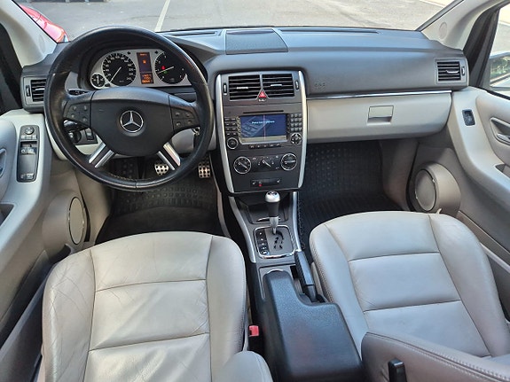 Mercedes-Benz B200 6 of 10