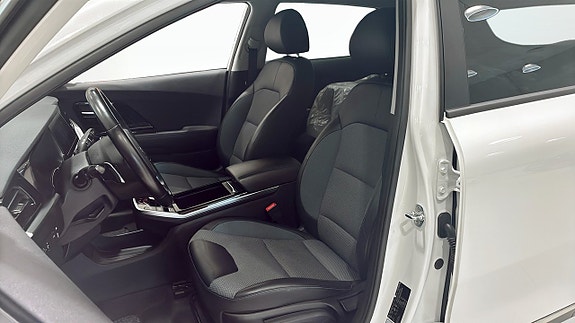 Kia e-Niro 9 of 17