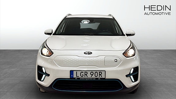 Kia e-Niro 2 of 17