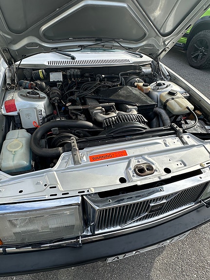 Volvo 262 14 of 16