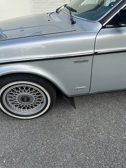 Volvo 262 12 of 16