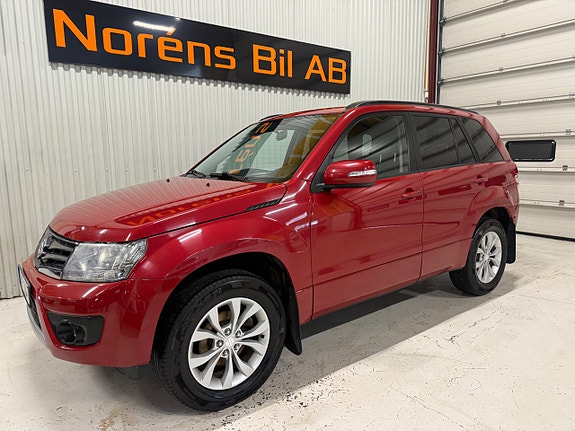 Suzuki Grand Vitara 2 of 13