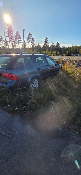 Saab 9-5 2 of 3