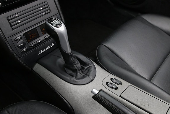 Porsche Boxster S 16 of 21