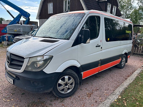 Sjuktransport / Skåpbil Mercedes Sprinter