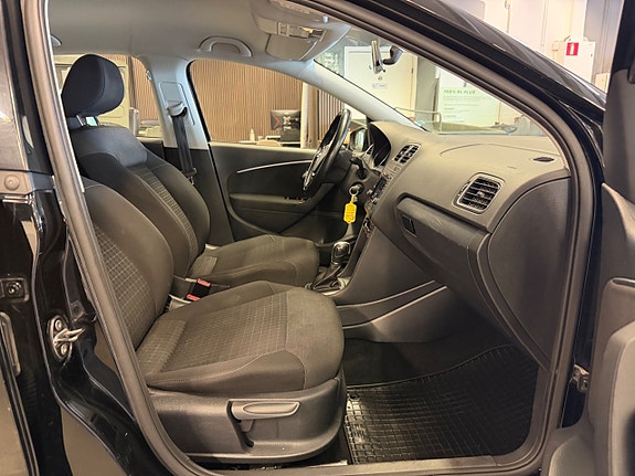 Volkswagen Polo 17 of 22