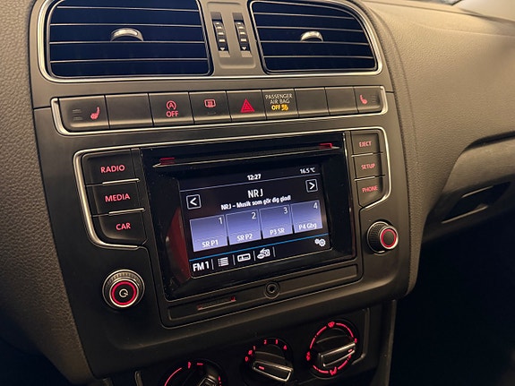 Volkswagen Polo 13 of 22
