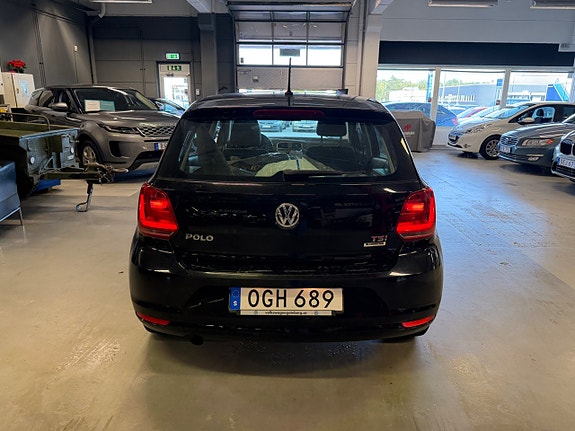 Volkswagen Polo 5 of 9