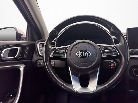 Kia Ceed 12 of 30