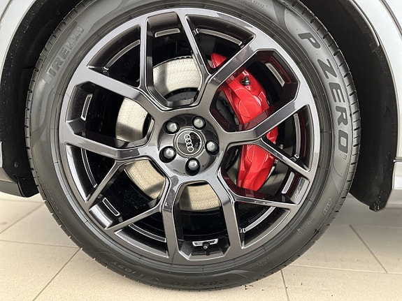 Audi Q7 13 of 13