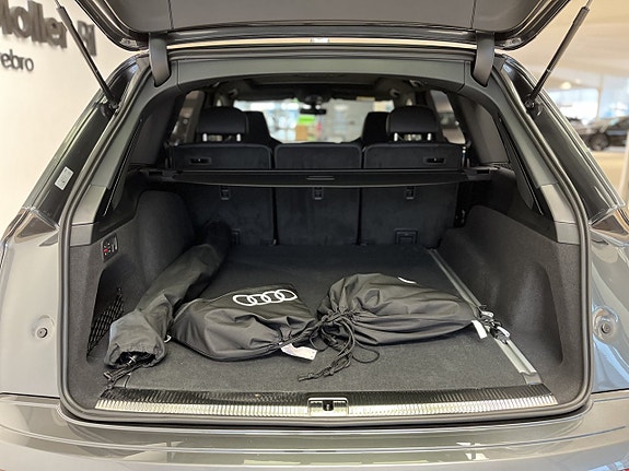 Audi Q7 12 of 13