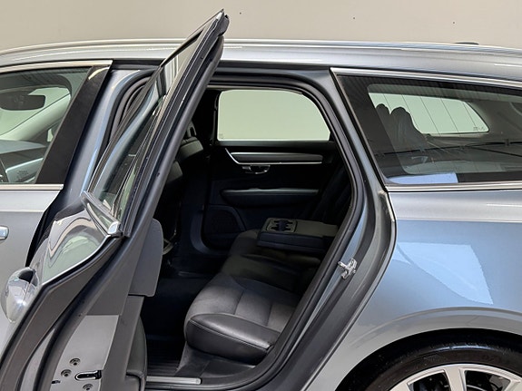 Volvo V90 9 of 14