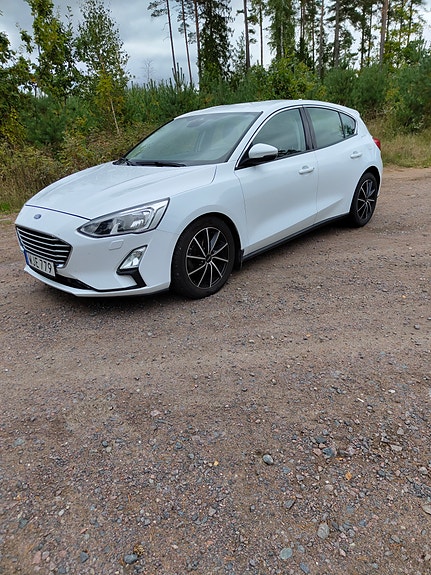 Ford Focus 3 of 8