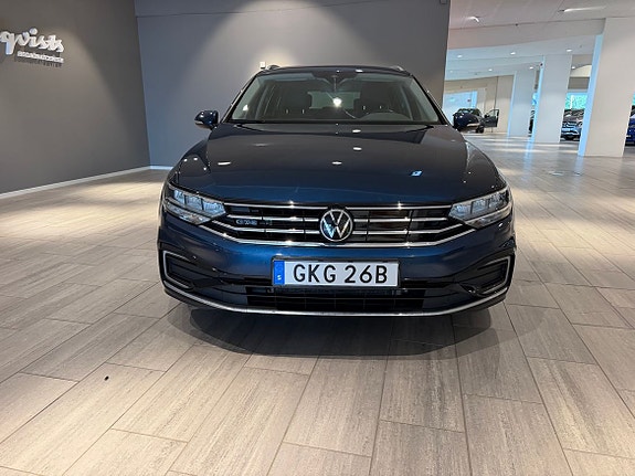Volkswagen Passat 6 of 19