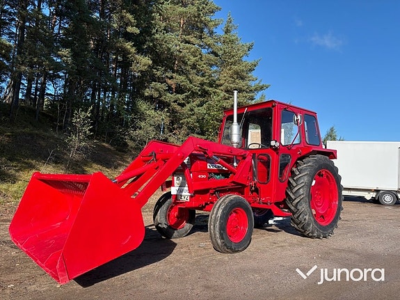Traktor Volvo BM 430 med frontlastare