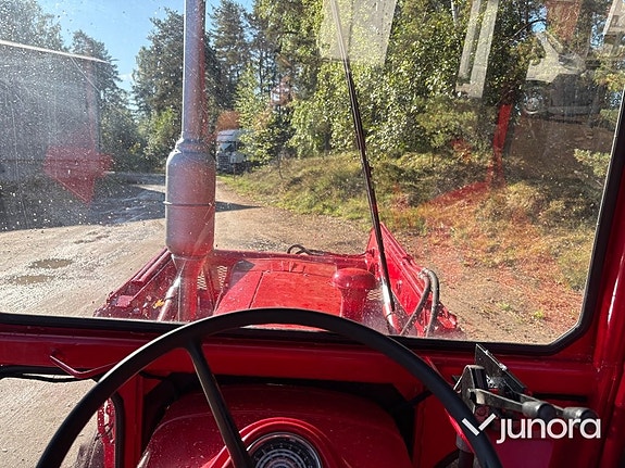 Traktor Volvo BM 430 med frontlastare 29 of 30