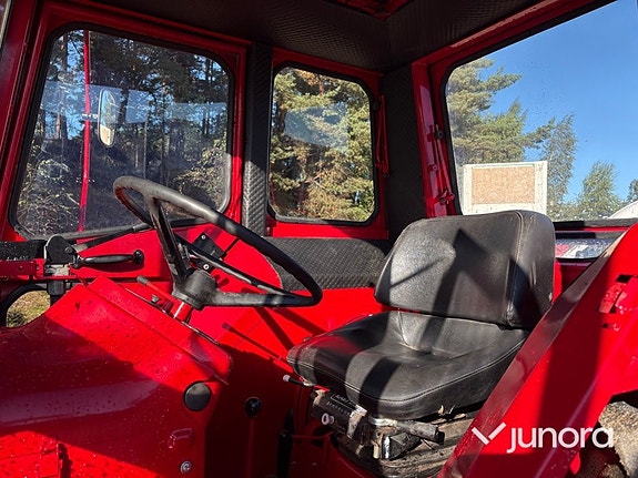 Traktor Volvo BM 430 med frontlastare 28 of 30