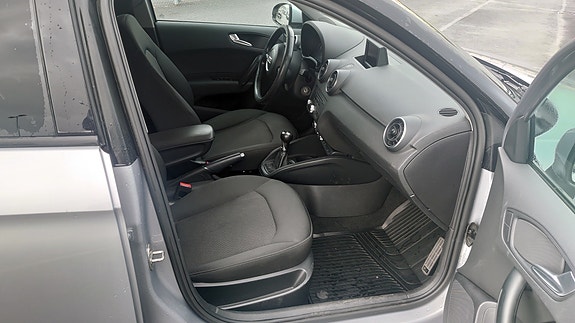Audi A1 5 of 7