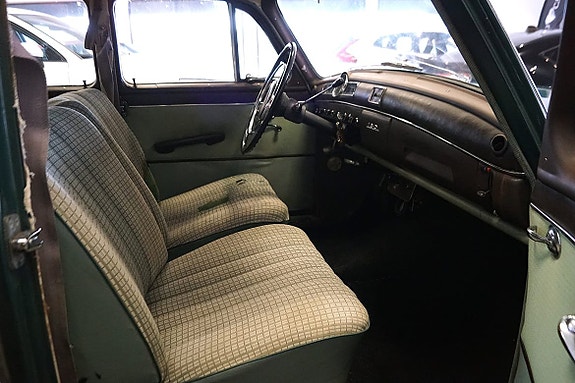 Mercedes-Benz W120 12 of 13