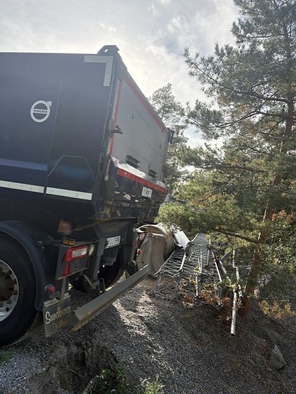 Kolstad 5 axlad tippvagn 6 of 6
