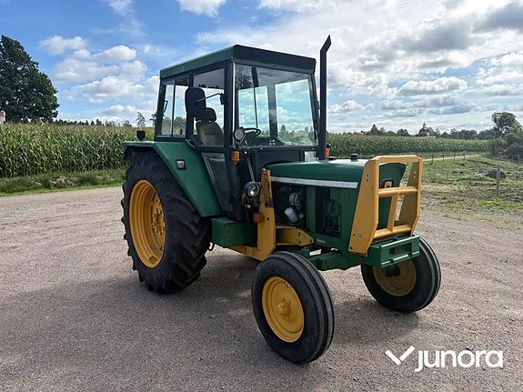 Traktor John Deere 2130 med Trima frontlastare 14 of 30