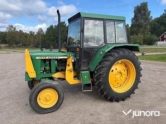 Traktor John Deere 2130 med Trima frontlastare 2 of 30
