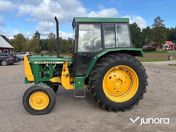 Traktor John Deere 2130 med Trima frontlastare 3 of 30