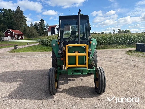 Traktor John Deere 2130 med Trima frontlastare 16 of 30