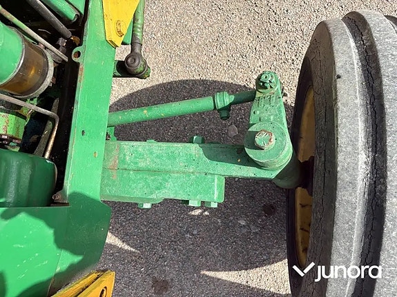 Traktor John Deere 2130 med Trima frontlastare 23 of 30