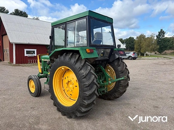 Traktor John Deere 2130 med Trima frontlastare 5 of 30