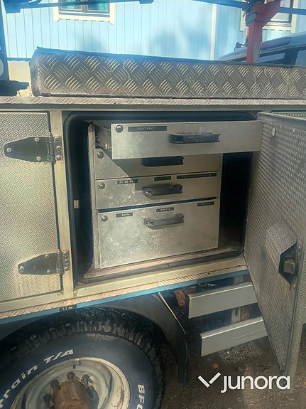 Skyliftbil Tri-Star TSF250 Supercab 17 of 23