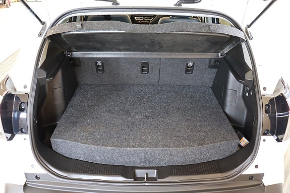 Suzuki S-Cross 7 of 18