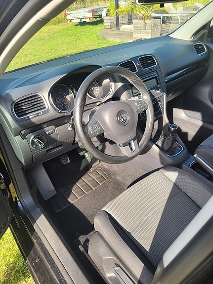 Volkswagen Golf VI 5 of 7