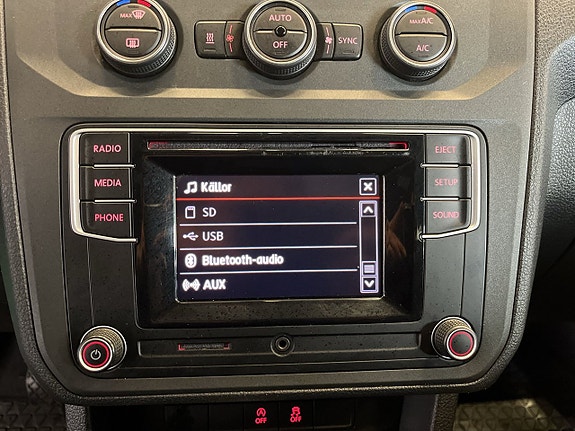 Volkswagen Caddy Maxi 12 of 18