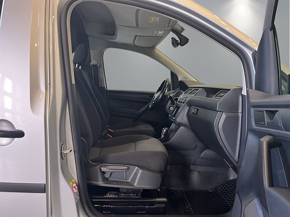 Volkswagen Caddy Maxi 8 of 18