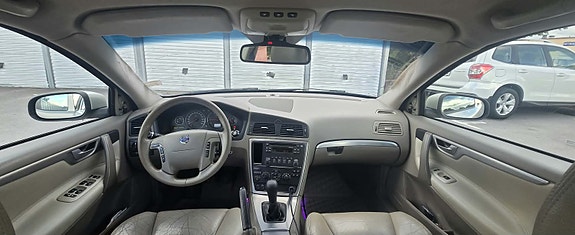 Volvo V70 6 of 6