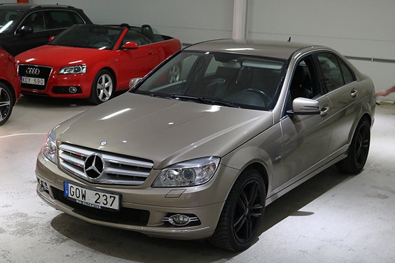 Mercedes-Benz C220 4 of 19