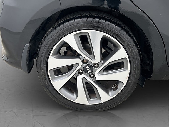 Kia Rio 24 of 27