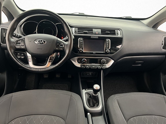Kia Rio 12 of 27