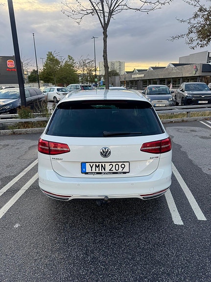 Volkswagen Passat 4 of 6