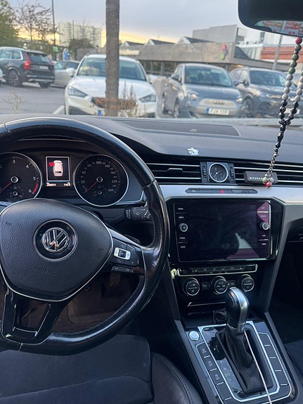Volkswagen Passat 5 of 6