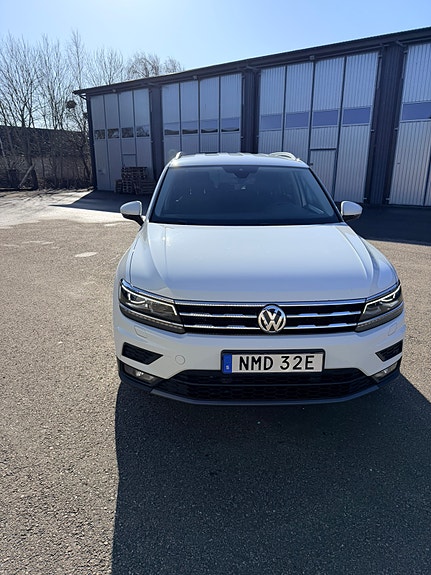 Volkswagen Tiguan Allspace 4 of 5