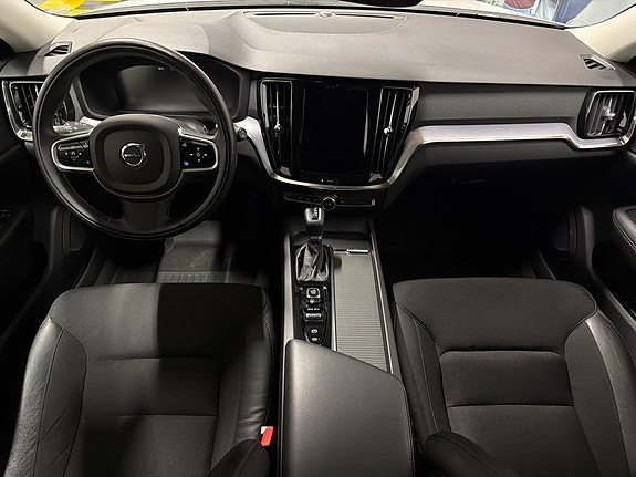 Volvo V60 24 of 30