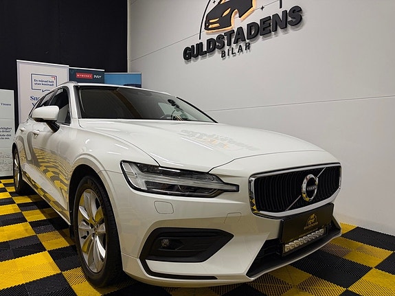 Volvo V60 4 of 30
