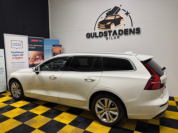 Volvo V60 9 of 30